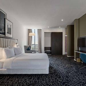 One-Bedroom King Suite